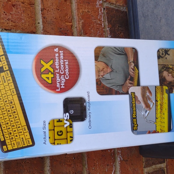 EZ Eyes Large Print Keyboard Computer 4X Bigger Letter Keys Wired - Picture 4 of 8